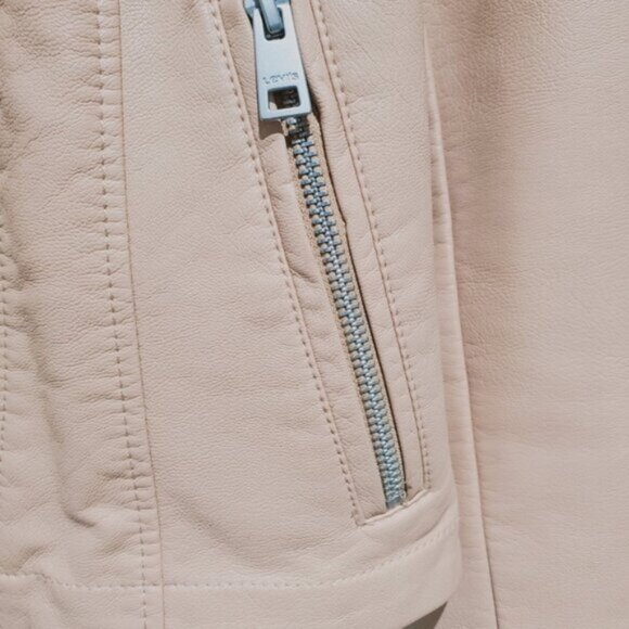 LEVI'S Limited Edition Tan Vegan Leather Moto Jacket - Picture 15 of 15